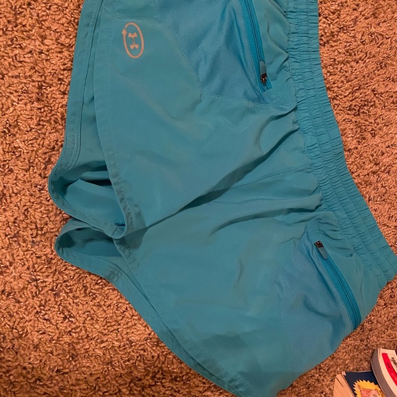 Shorts - Picture 7 of 8